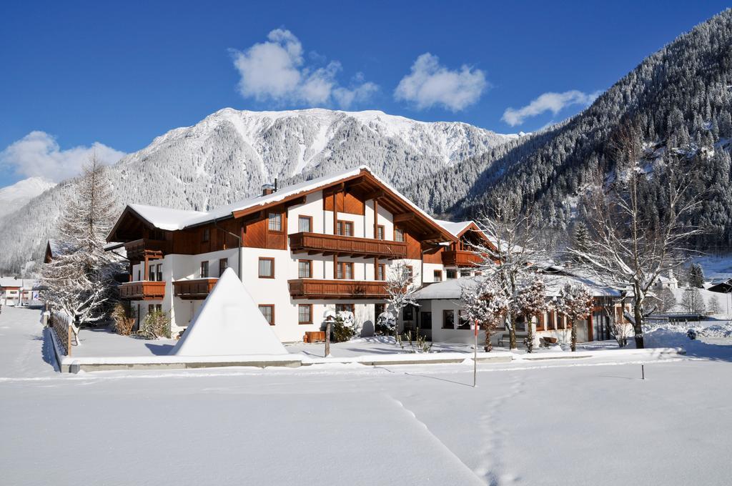 Landhotel Aelpili Gaschurn Exterior foto